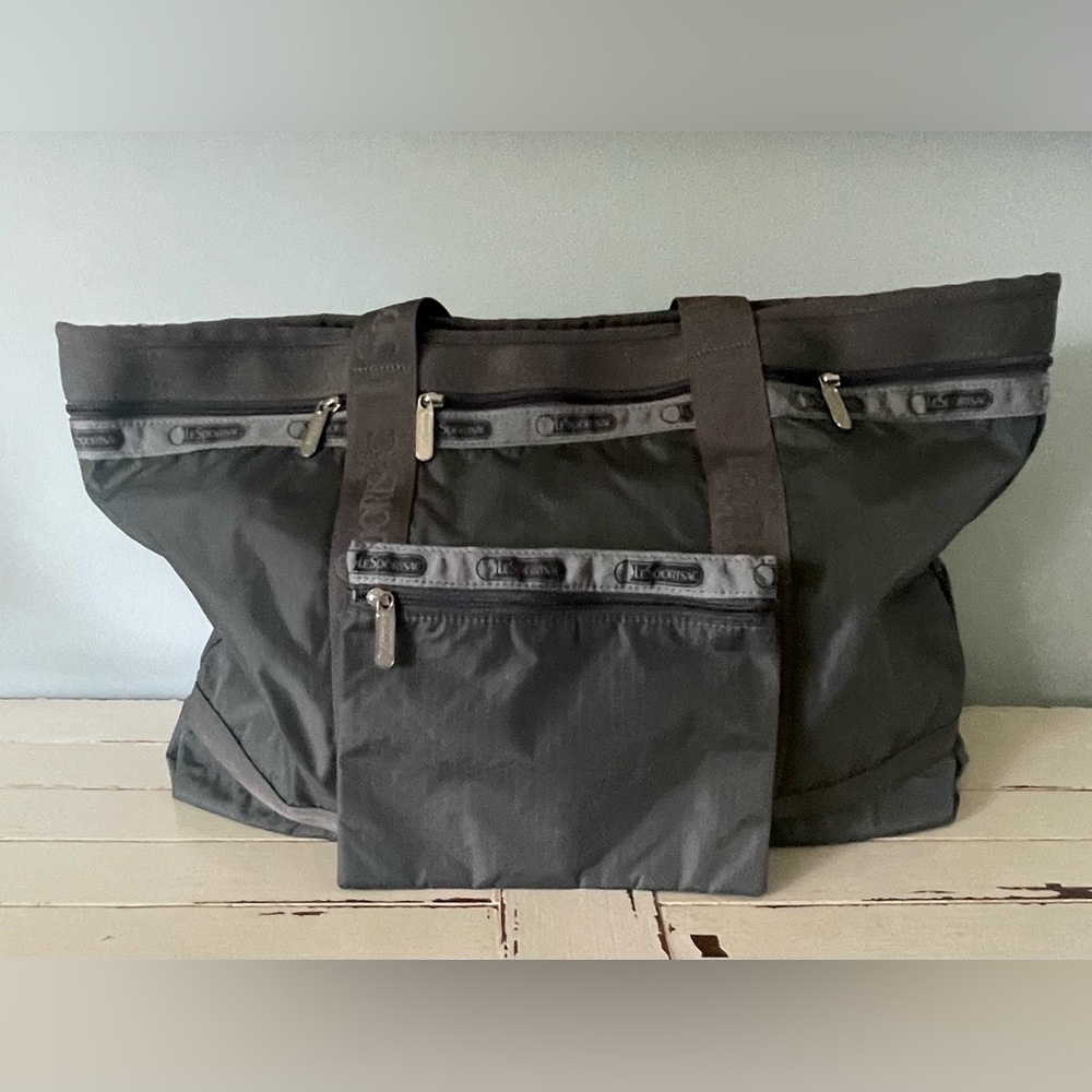 LeSportsac Classic Large Travel Tote with cosmetic bag